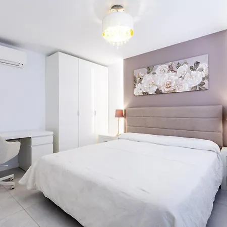 Hébergement de vacances Luxury Del Duque Renovated *